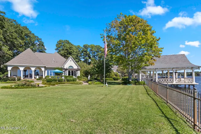 $925,000 | 106 Colony Crown, Brandon, MS 39047