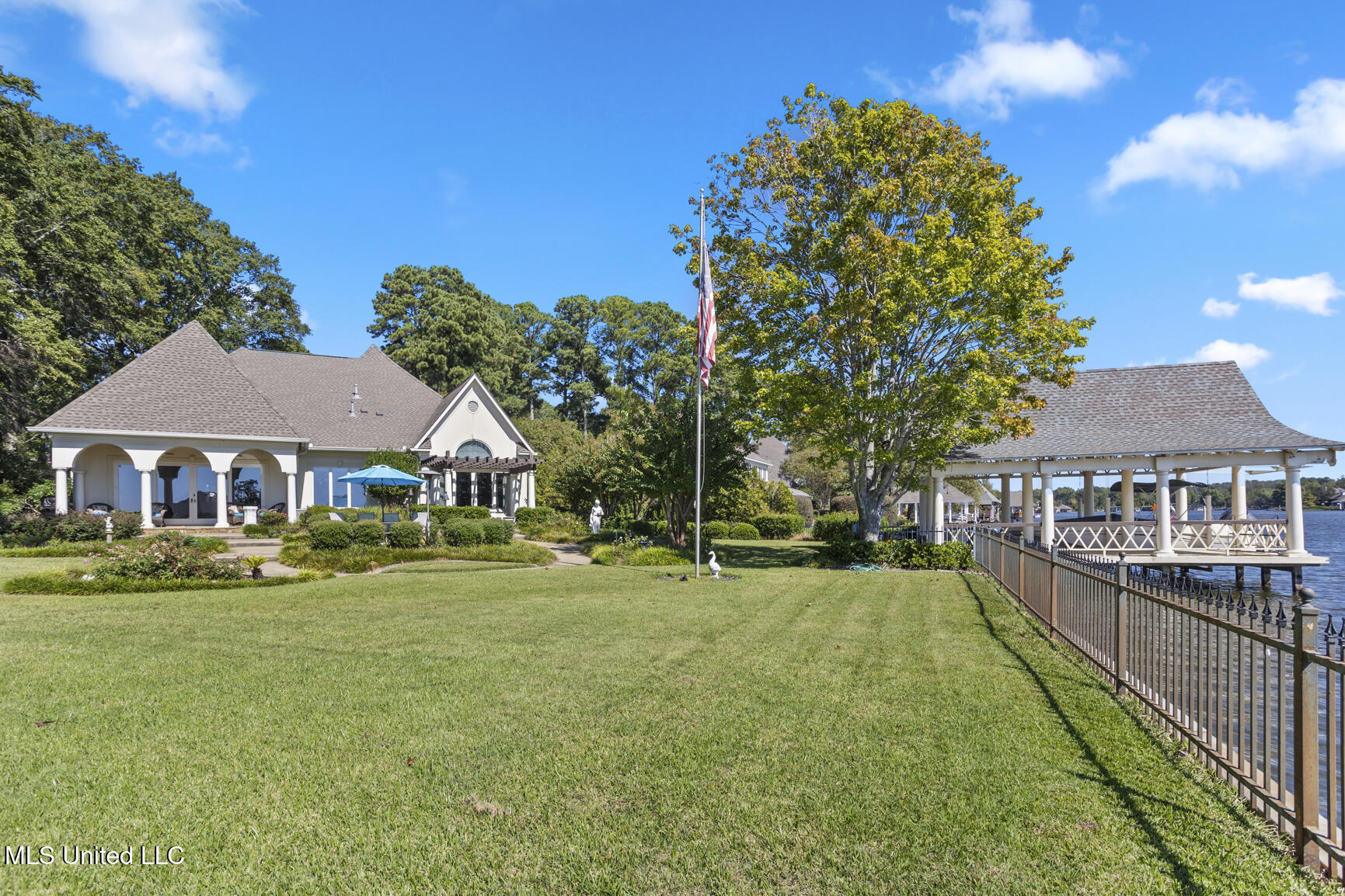 106 Colony Crown Brandon, MS 39047 - Photo 33 of 63 106 Colony Crown-56