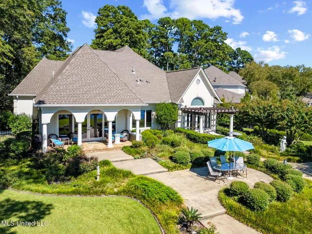 $925,000 | 106 Colony Crown, Brandon, MS 39047