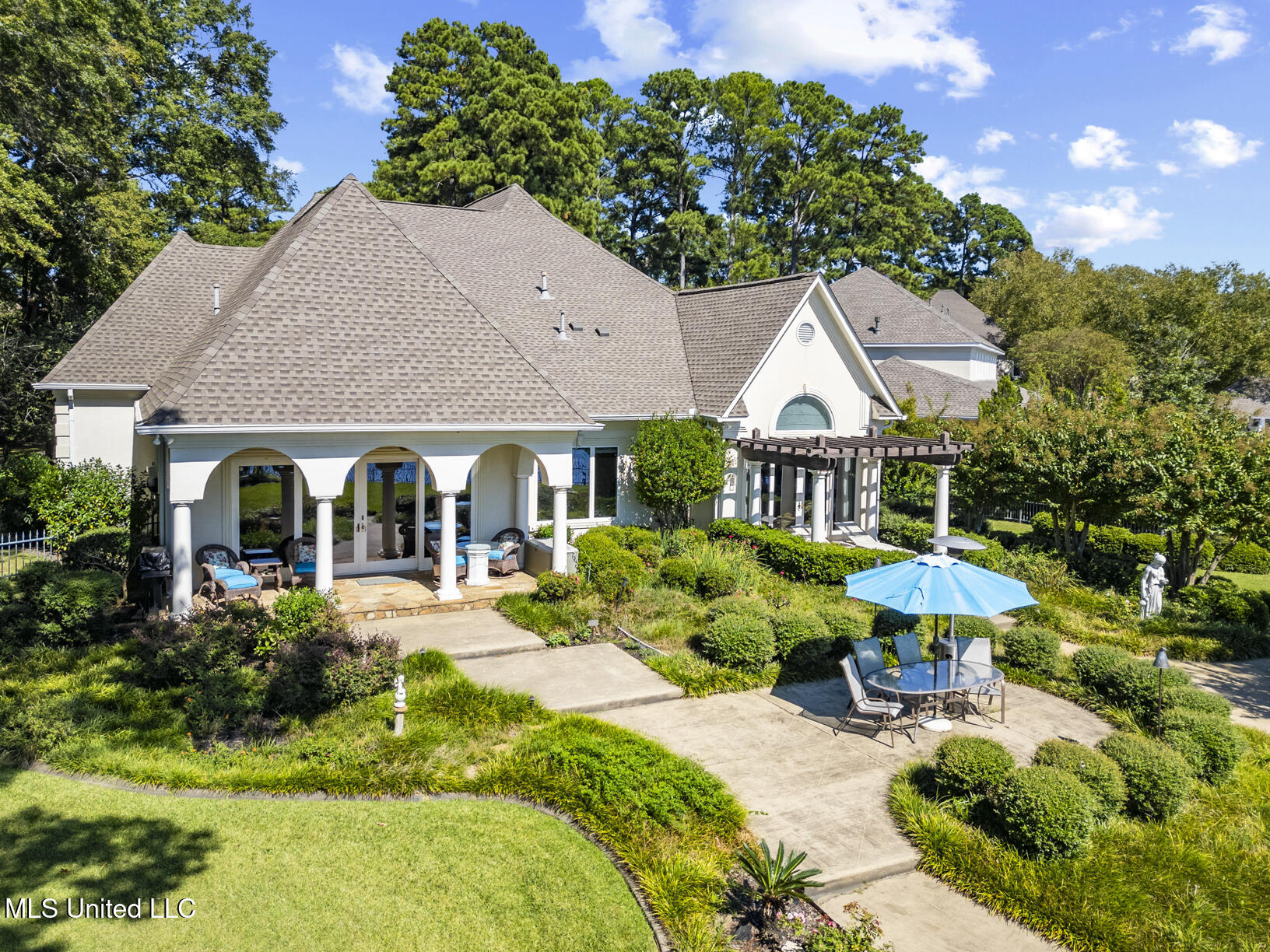 106 Colony Crown Brandon, MS 39047 - Photo 37 of 63 106 Colony Crown drone-20