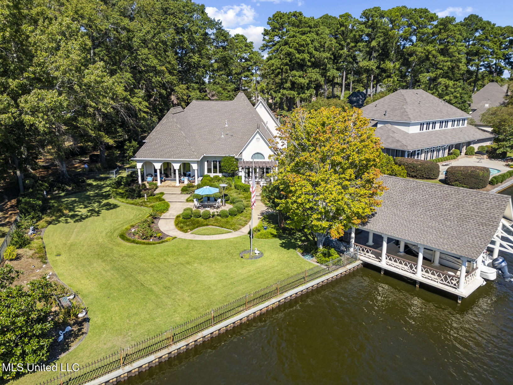 106 Colony Crown Brandon, MS 39047 - Photo 42 of 63 106 Colony Crown drone-13