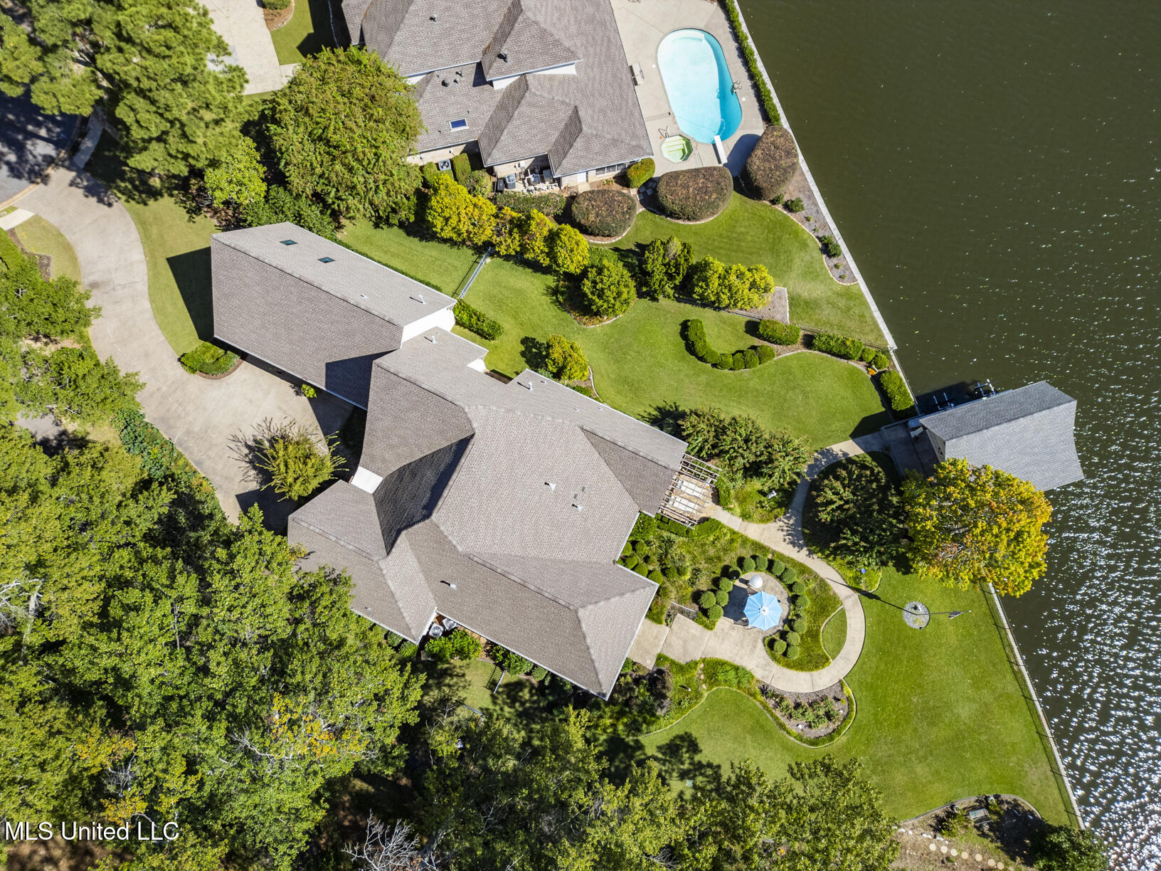 106 Colony Crown Brandon, MS 39047 - Photo 44 of 63 106 Colony Crown drone-5