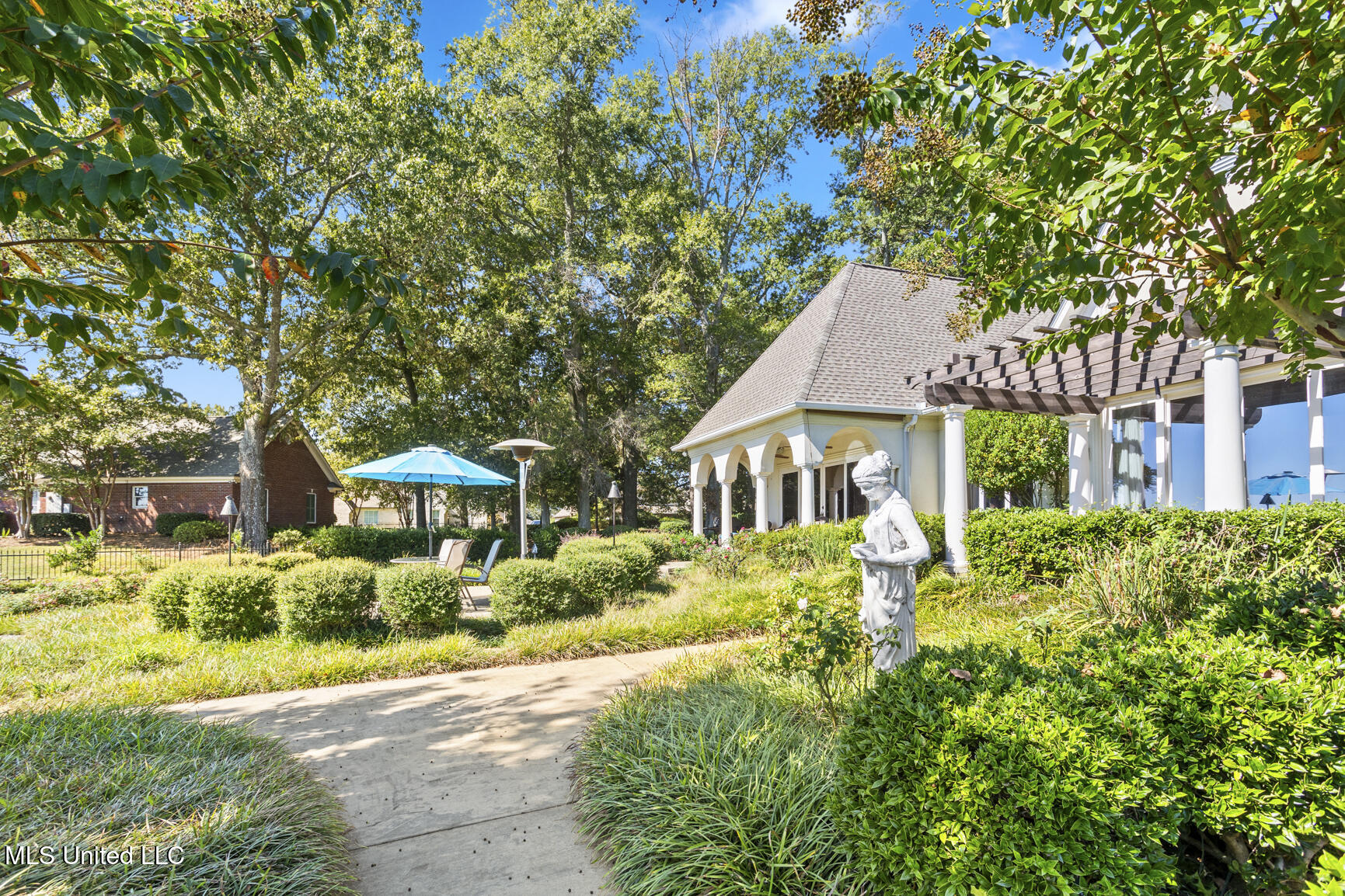 106 Colony Crown Brandon, MS 39047 - Photo 47 of 63 106 Colony Crown-48