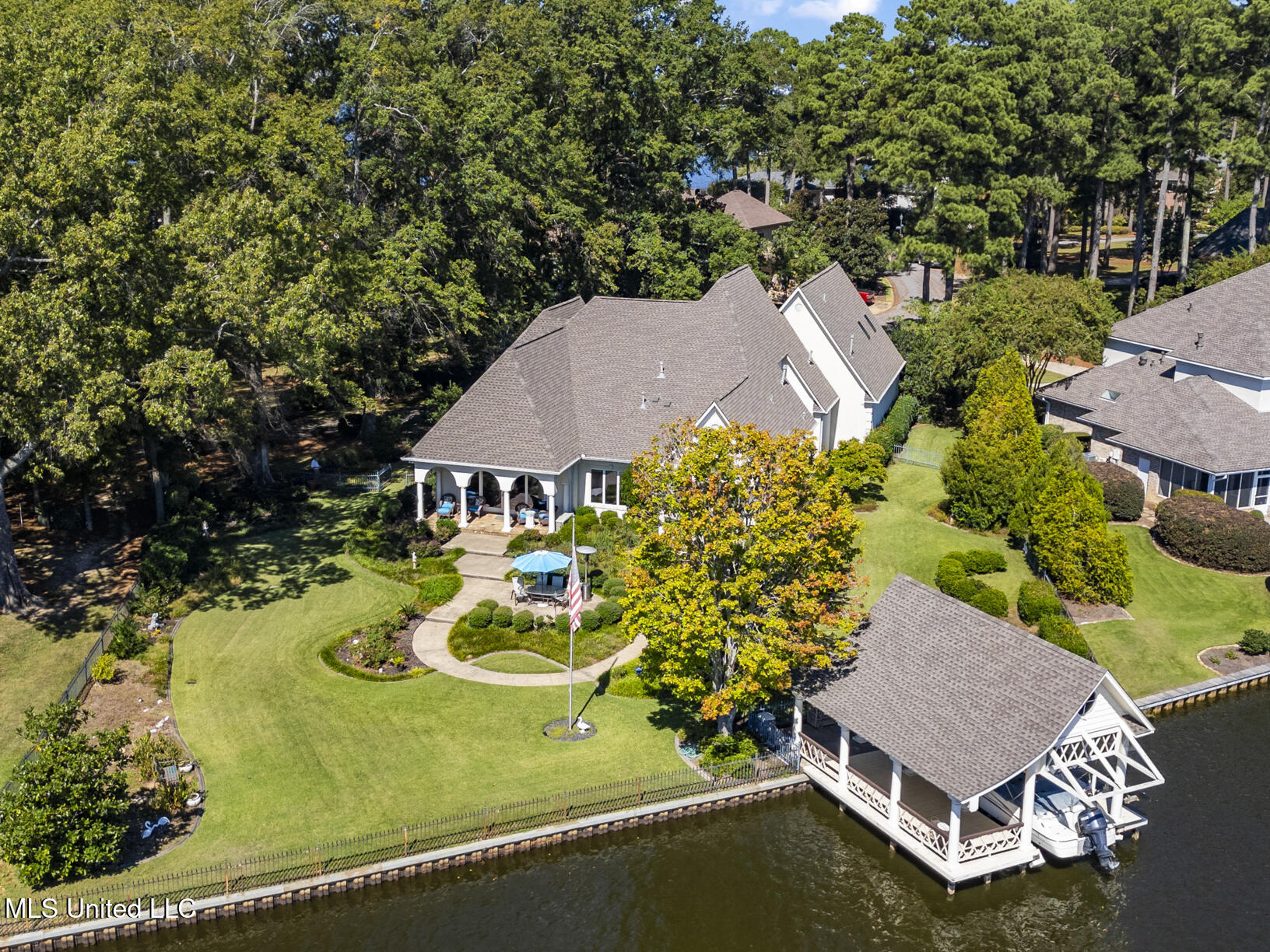 106 Colony Crown Brandon, MS 39047 - Photo 53 of 63 106 Colony Crown drone-12