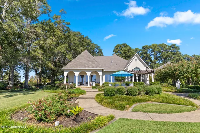 $925,000 | 106 Colony Crown, Brandon, MS 39047