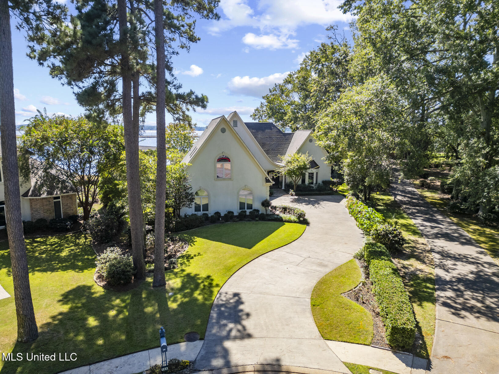 106 Colony Crown Brandon, MS 39047 - Photo 60 of 63 106 Colony Crown drone-1