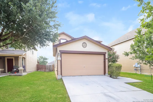 $1,900 | 2326 Cats Paw, Converse, TX 78109