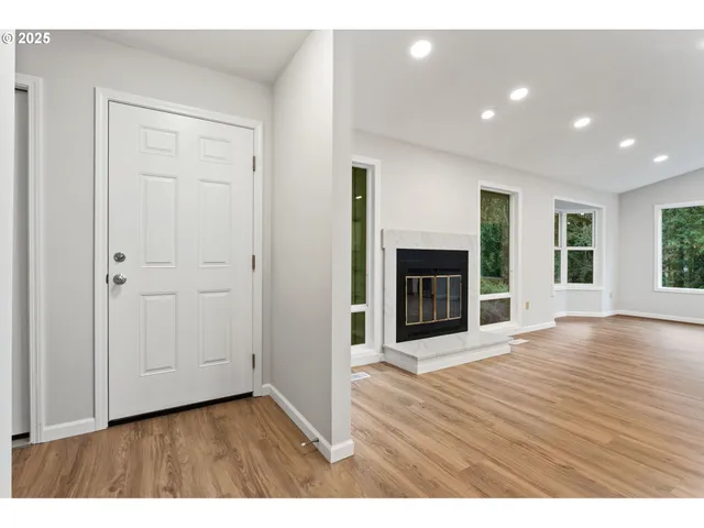 $799,950 | 6647 Southeast 122nd Avenue, Portland, OR 97266