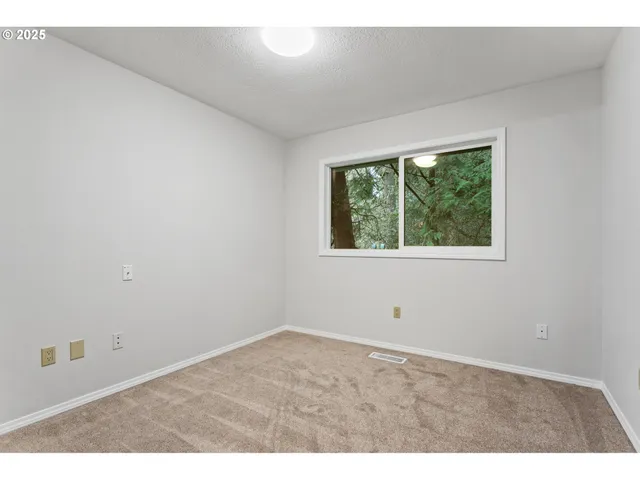 $799,950 | 6647 Southeast 122nd Avenue, Portland, OR 97266