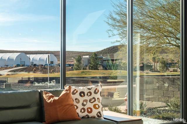 3607 South Cypress Pt Road Hurricane, UT 84737 - Photo 18 of 59 Living room views