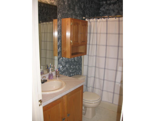 11 Anniversary Street Springfield, MA 01104 - Photo 12 of 14 Gallery Image 12