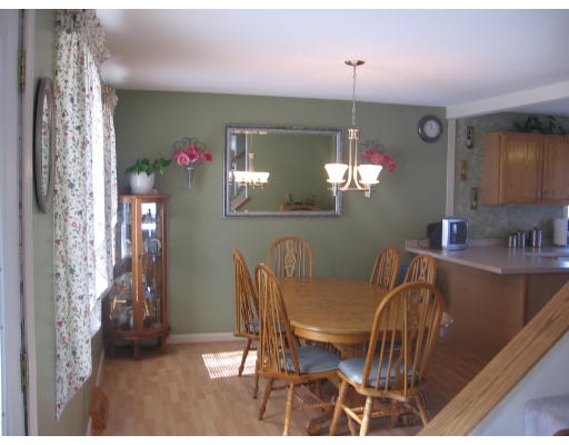 11 Anniversary Street Springfield, MA 01104 - Photo 4 of 14 Gallery Image 4