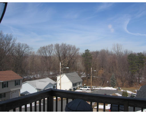 11 Anniversary Street Springfield, MA 01104 - Photo 7 of 14 Gallery Image 7