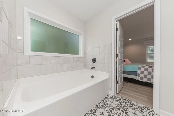 $2,700 | 101 Kings Harbor Drive, Holly Ridge, NC 28445