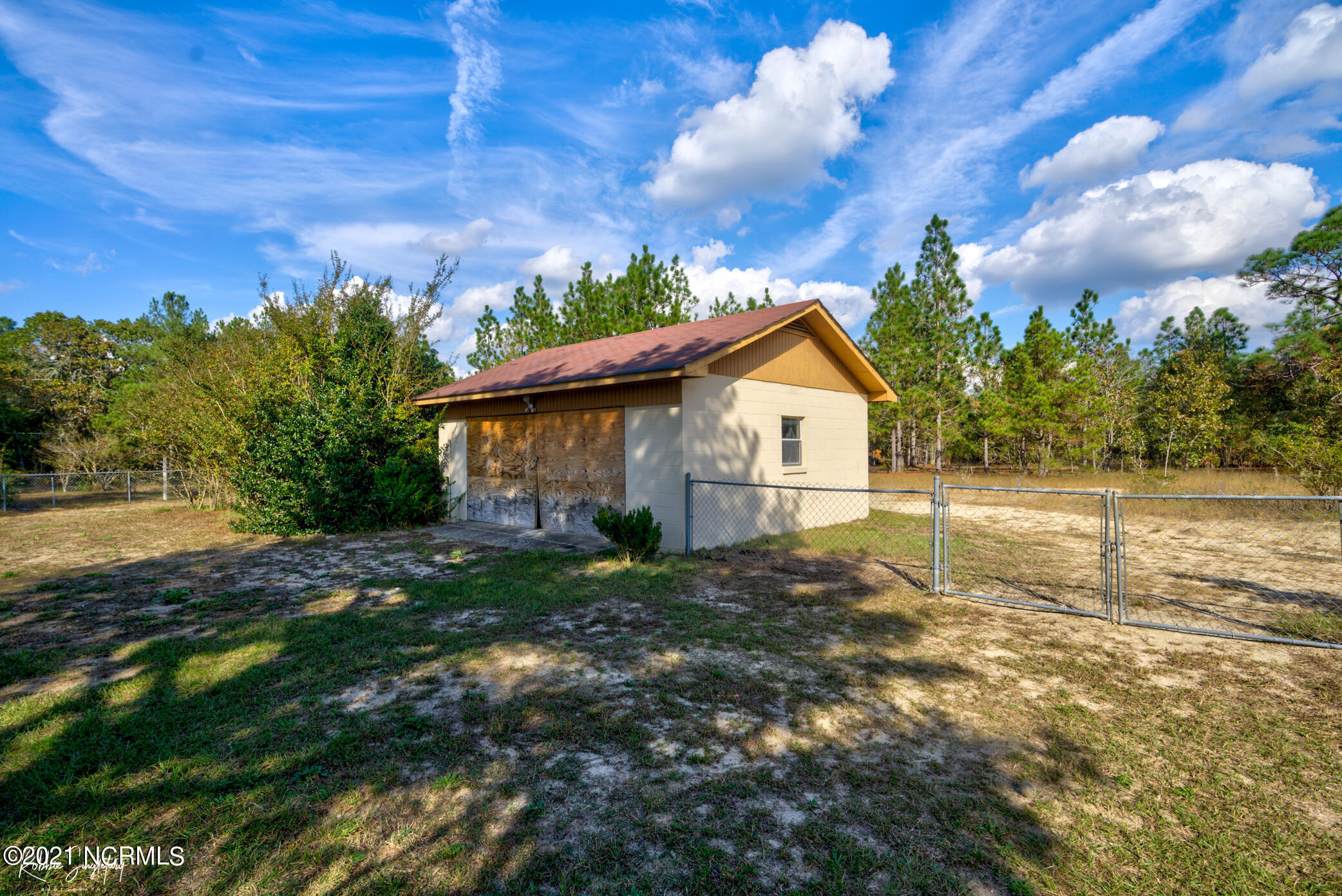 471 Grace Chapel Church Road Hamlet, NC 28345 - Photo 10 of 36 E83236DF-BCE5-4D5C-946B-EF2E94D45E21