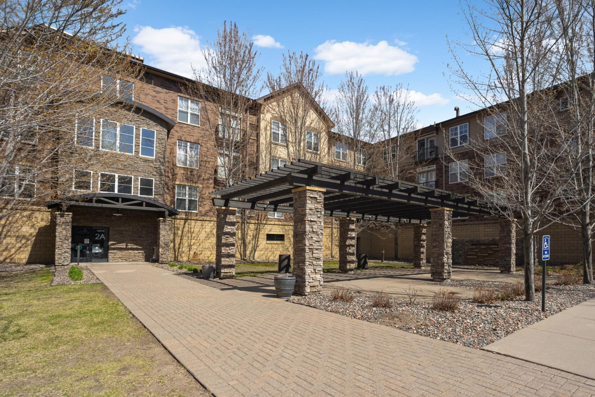 13570 Technology Dr., Unit 2113 Eden Prairie, MN 55344 - Photo 5 of 39