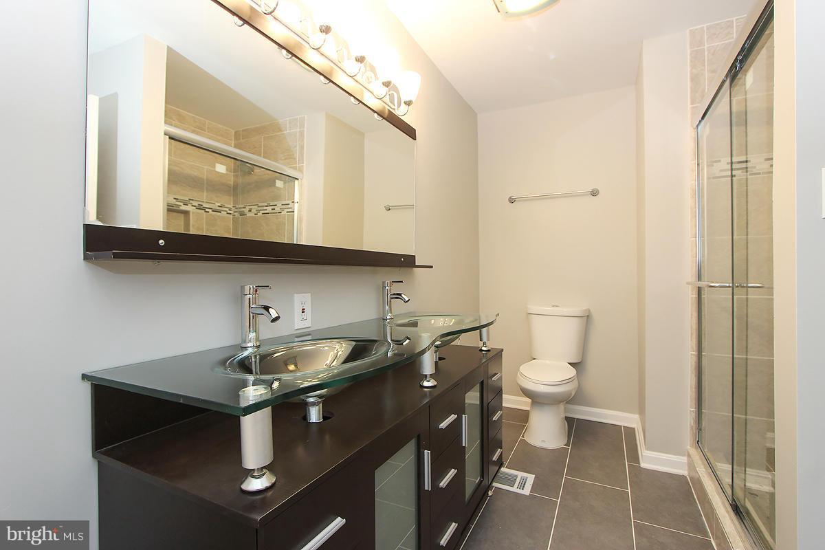 9417 Kilimanjaro Road Columbia, MD 21045 - Photo 16 of 25 Bath (Master)