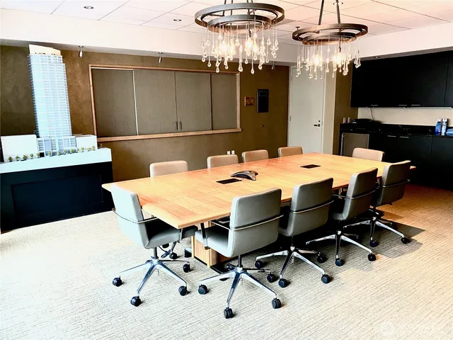 $1,850,000 | 1521 2nd Avenue, Unit 1001, Seattle, WA 98101