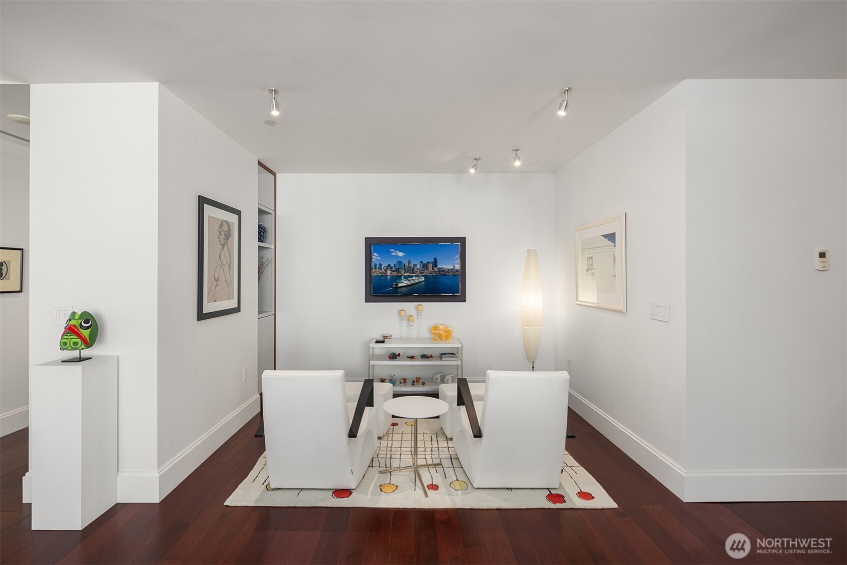 1521 2nd Avenue, Unit 1001 Seattle, WA 98101 - Photo 7 of 37 a dining room with furniture and window
