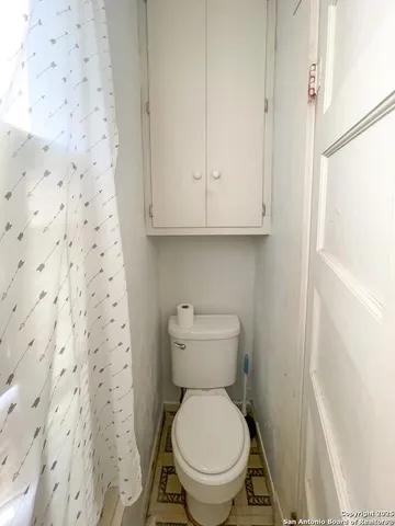 $195,000 | 911 North Madison Avenue, Beeville, TX 78102