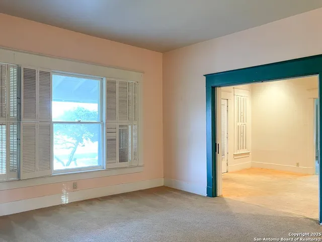 $195,000 | 911 North Madison Avenue, Beeville, TX 78102