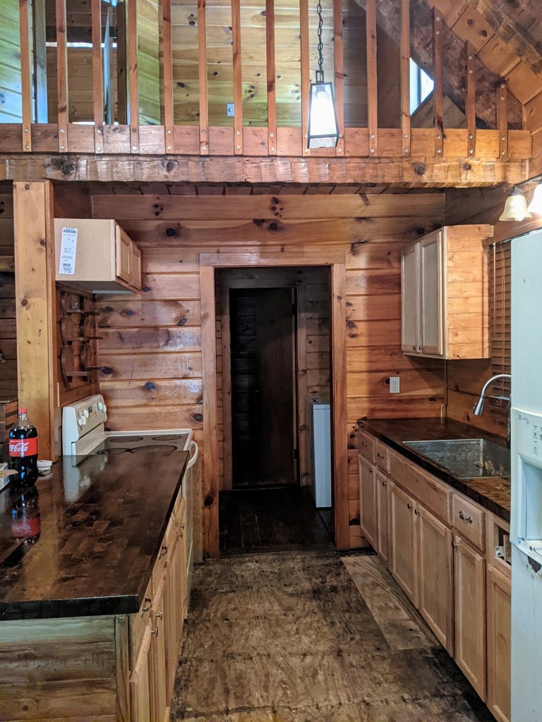 4372 Boogertown Road Sevierville, TN 37876 - Photo 10 of 34 Gallery Image 10