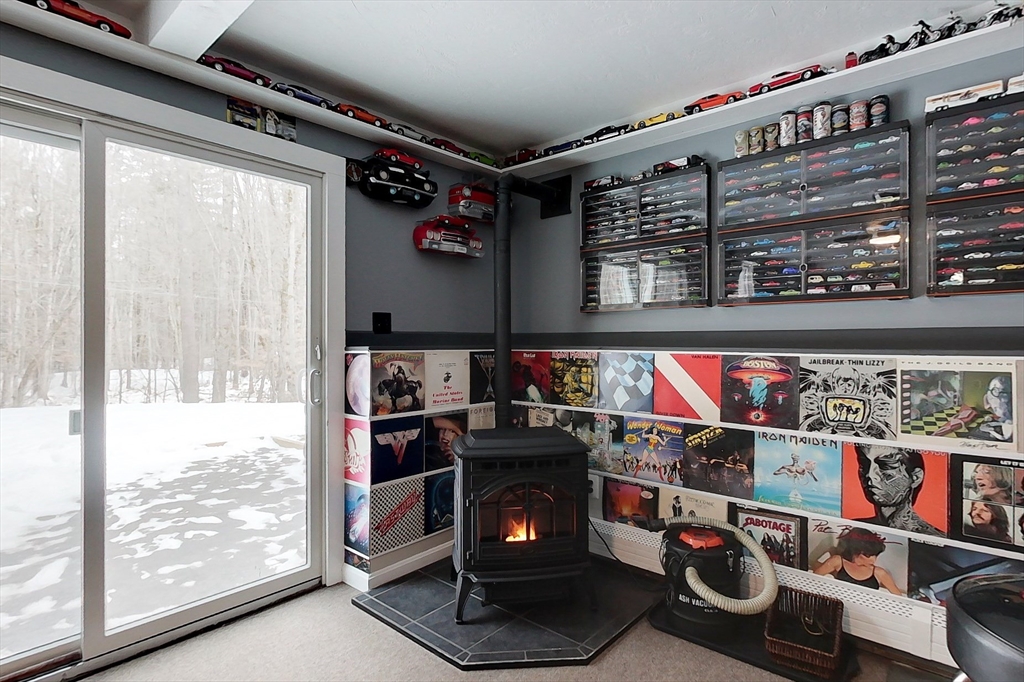 102 Wheeler Street Pepperell, MA 01463 - Photo 21 of 42