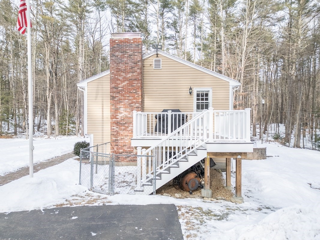 102 Wheeler Street Pepperell, MA 01463 - Photo 30 of 42