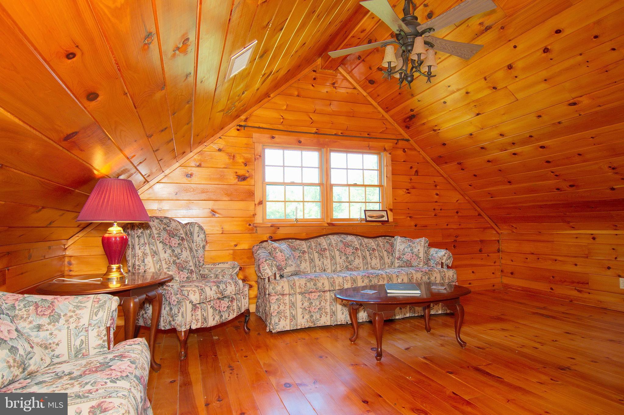 20 Bull Road Barto, PA 19504 - Photo 15 of 68 BIG loft