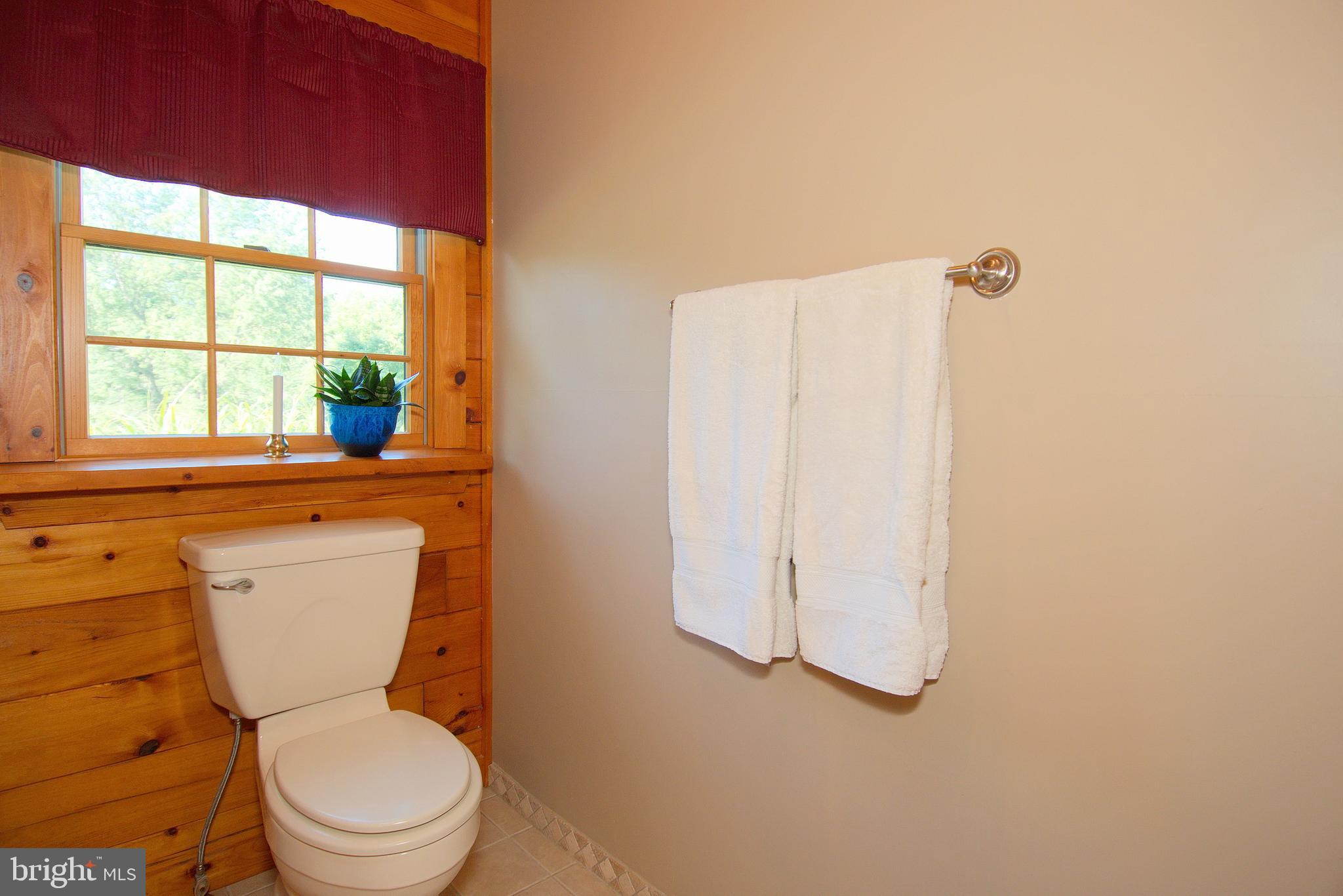 20 Bull Road Barto, PA 19504 - Photo 24 of 68 owners bath