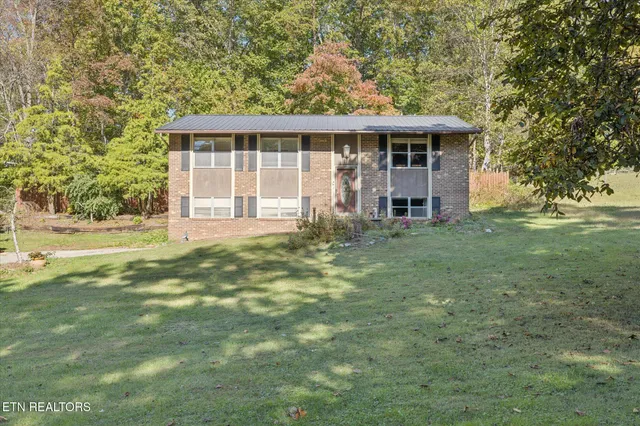 $369,000 | 109 Glenn Circle, Powell, TN 37849