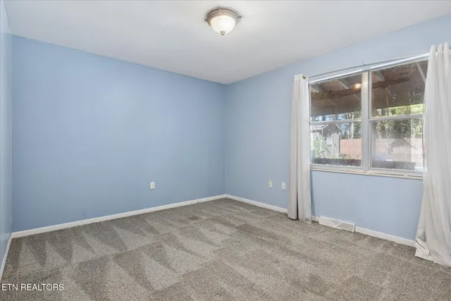 $369,000 | 109 Glenn Circle, Powell, TN 37849