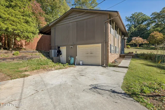 $369,000 | 109 Glenn Circle, Powell, TN 37849