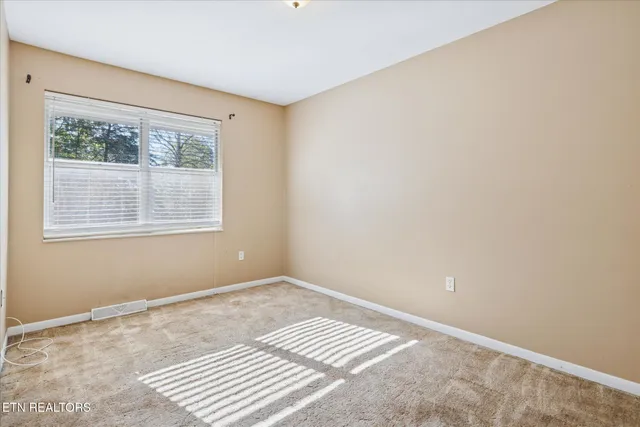 $369,000 | 109 Glenn Circle, Powell, TN 37849