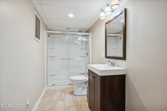 $369,000 | 109 Glenn Circle, Powell, TN 37849