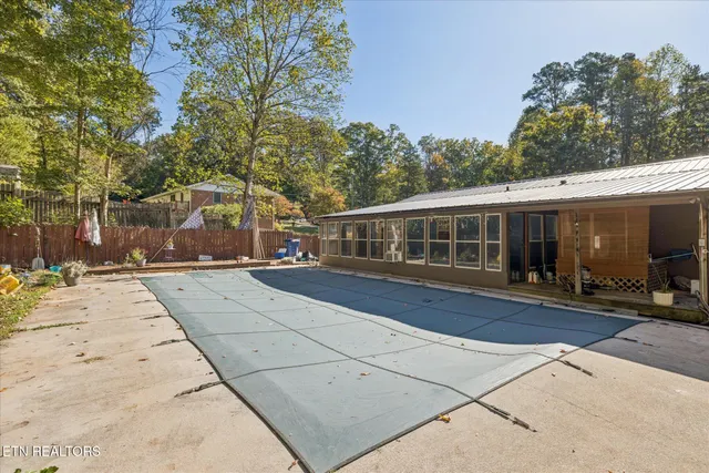 $369,000 | 109 Glenn Circle, Powell, TN 37849