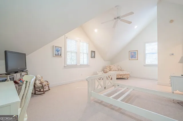 a view of livingroom with furniture