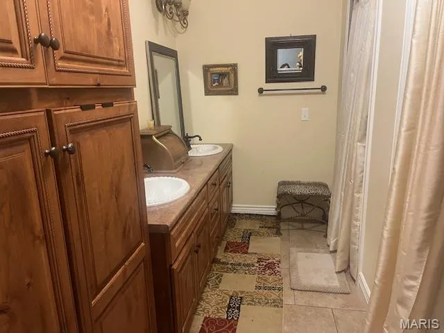 $275,000 | 815 Gail Street, Charleston, MO 63834