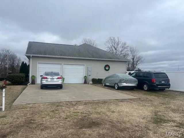 $275,000 | 815 Gail Street, Charleston, MO 63834