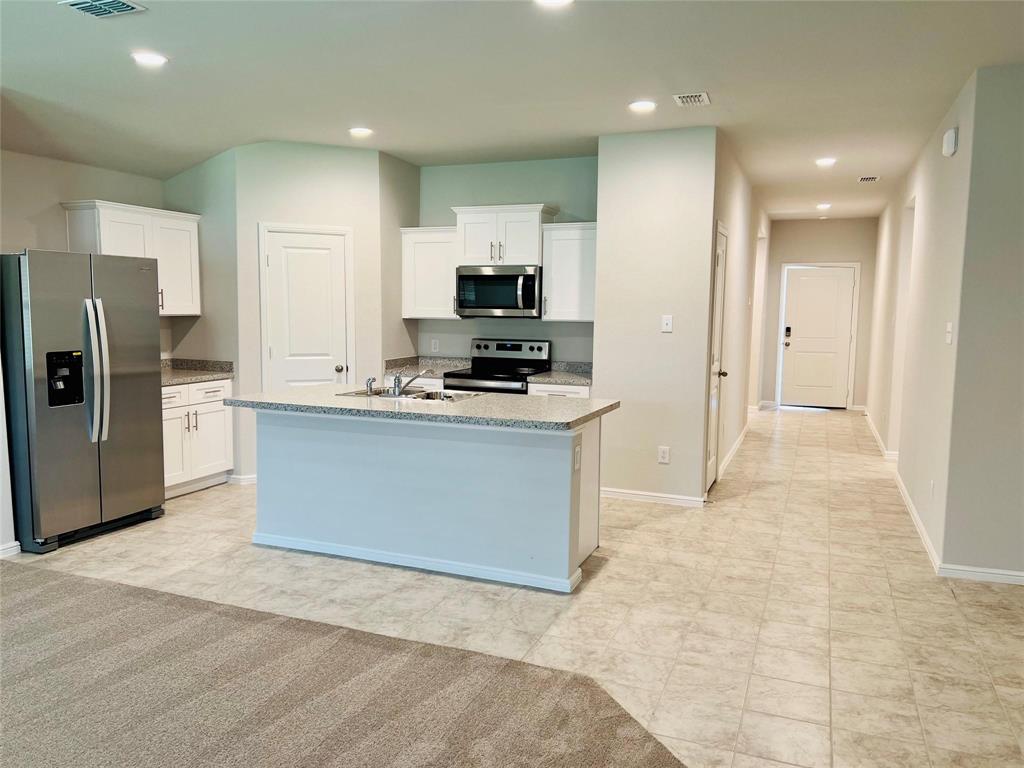 412 Alva Street Azle, TX 76020 - Photo 4 of 25