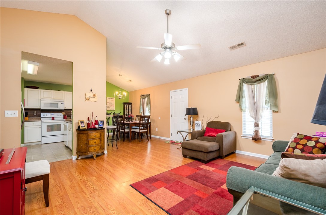 119 Hawk Ridge Drive Anderson, SC 29621 - Photo 4 of 25