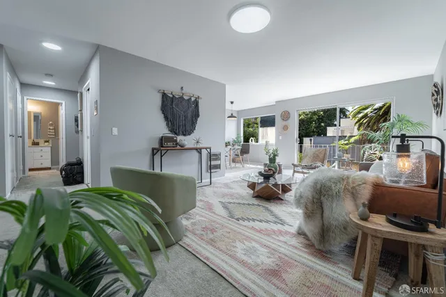 $399,000 | 94 Bayo Vista Avenue, Unit 304, Oakland, CA 94611