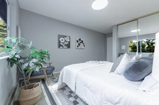 $399,000 | 94 Bayo Vista Avenue, Unit 304, Oakland, CA 94611