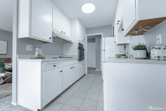 $399,000 | 94 Bayo Vista Avenue, Unit 304, Oakland, CA 94611