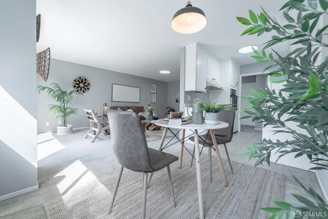 $399,000 | 94 Bayo Vista Avenue, Unit 304, Oakland, CA 94611