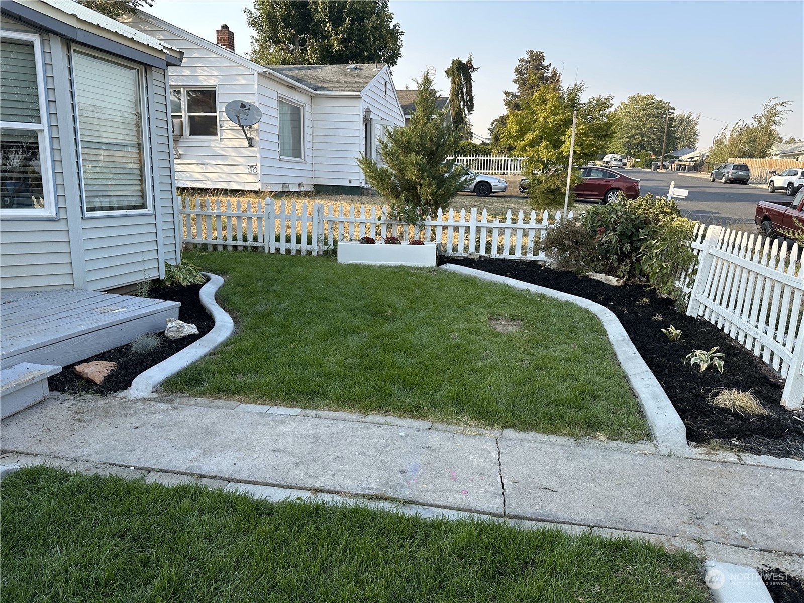 227 Columbia Road Ephrata, WA 98823 - Photo 17 of 21 a view of a house with a yard