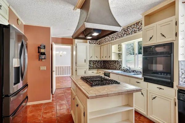 $749,900 | 3300 Roberts Matthews Highway, Sparta, TN 38583