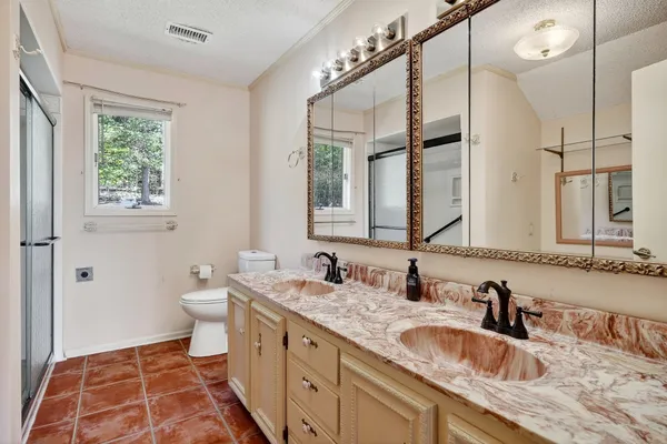 $749,900 | 3300 Roberts Matthews Highway, Sparta, TN 38583