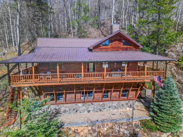 $495,000 | 665 Laurels Road, Johnson City, TN 37601