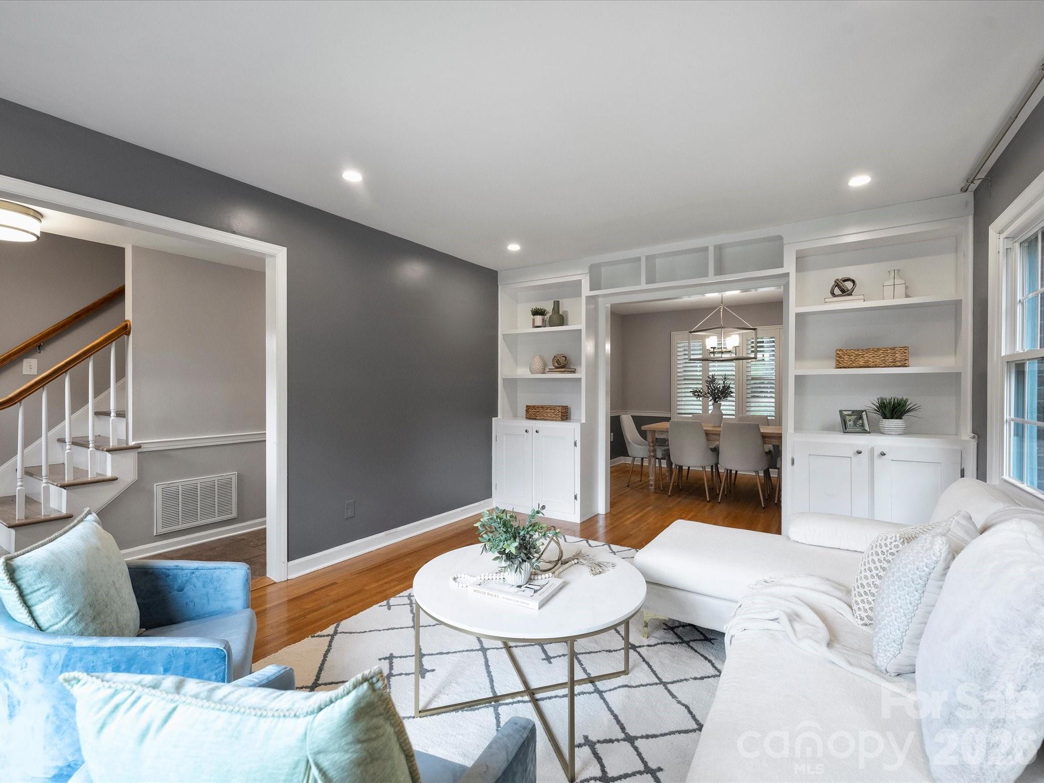 3808 Riverbend Road Charlotte, NC 28210 - Photo 3 of 21